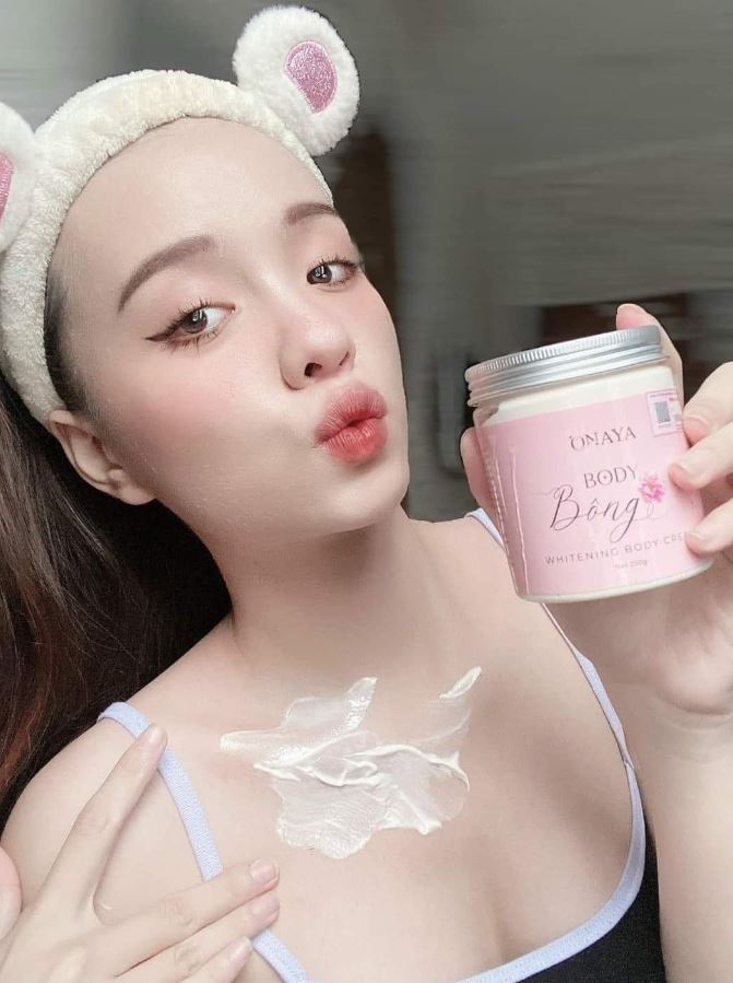 Dưỡng da trắng sáng và giúp da đều màu