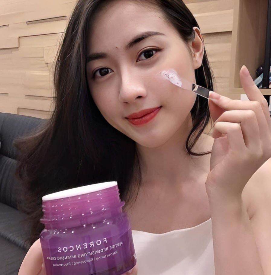 Review kem dưỡng Forencos tím