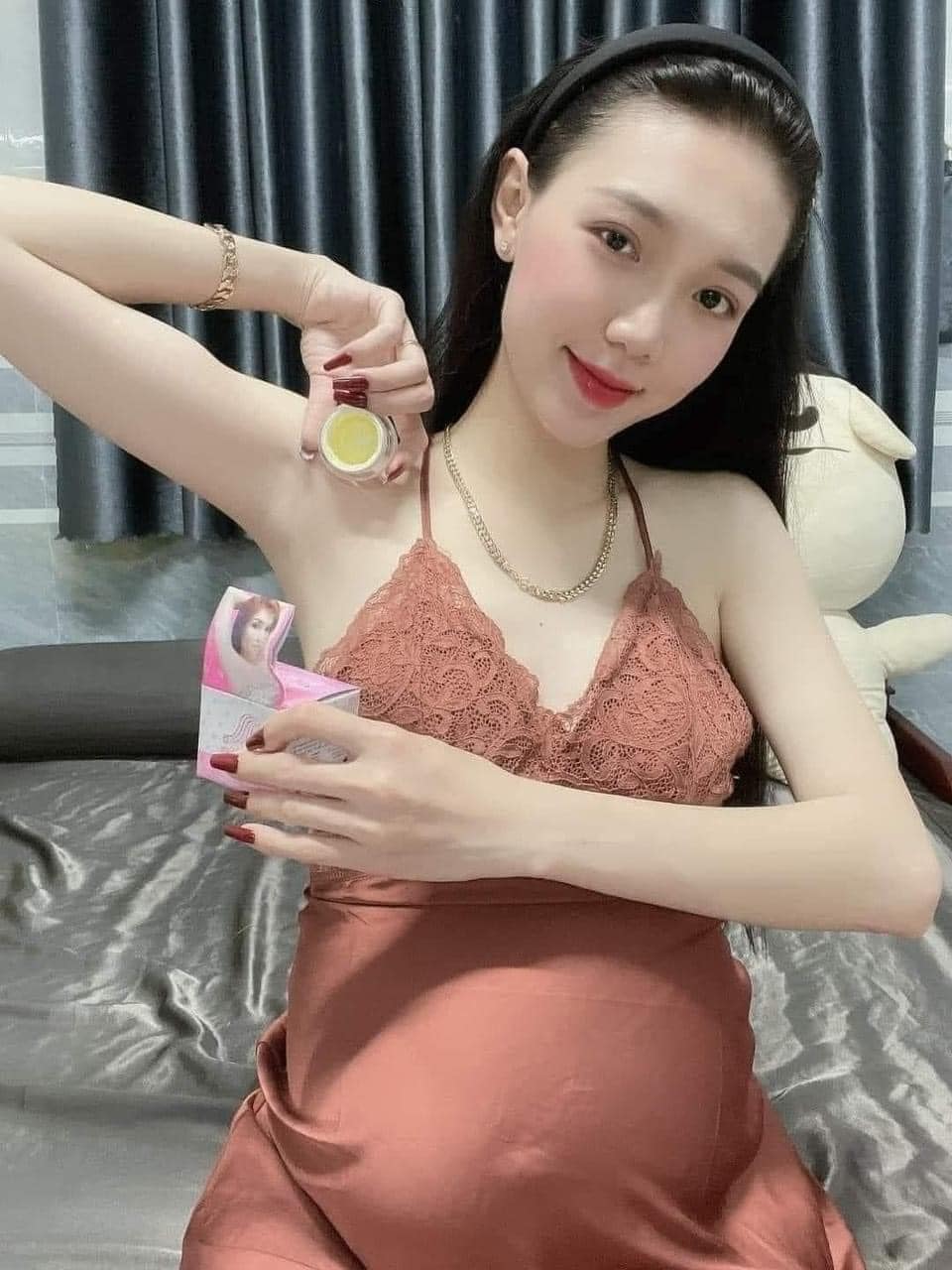 Kem Trị Thâm Nách Qnic Care Whitening an toàn