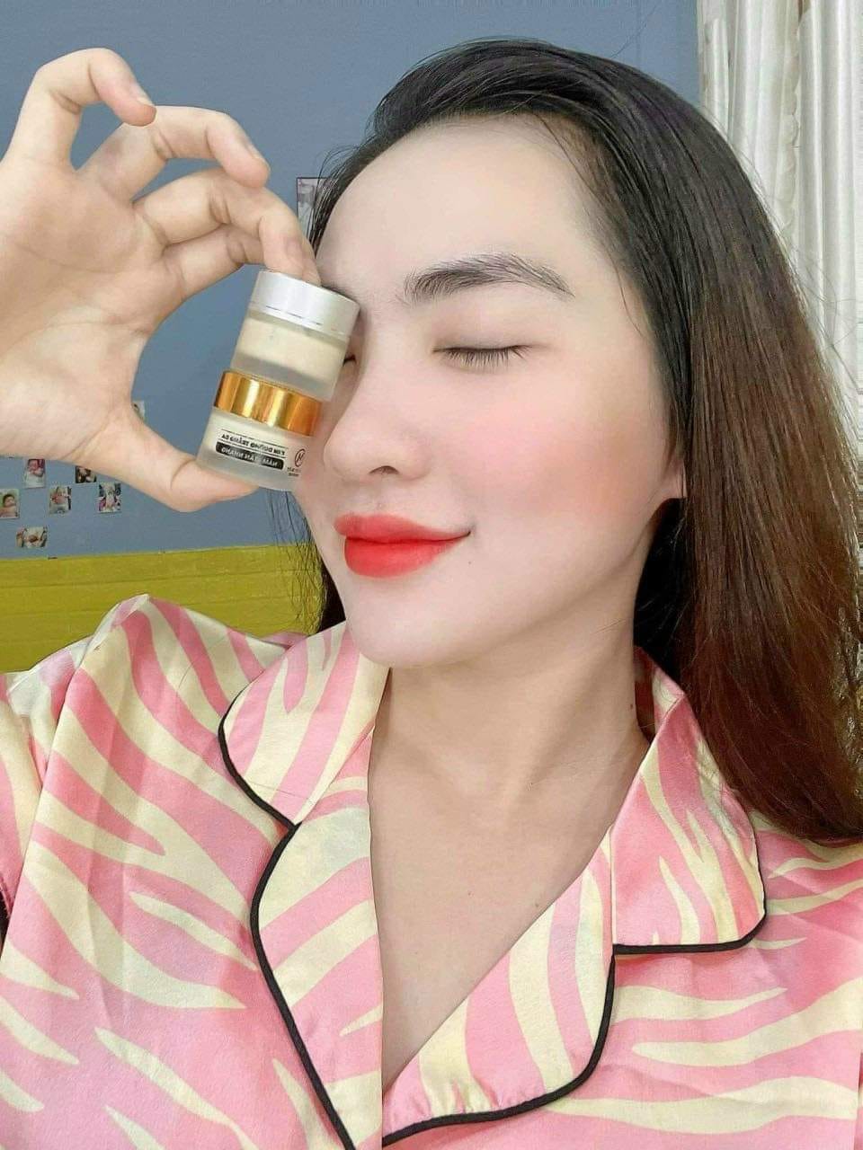 "Đánh Bay Mụn, Mờ Thâm Nhanh Chóng Với Kem Face Thanh Mây Nắp Bạc"
