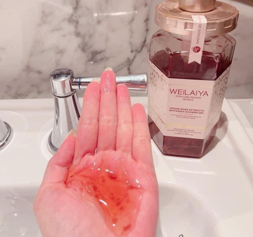 Làm sạch nhẹ nhàng, bảo vệ màng chắn của da, điều tiết PH da, cân bằng lượng dầu và nước