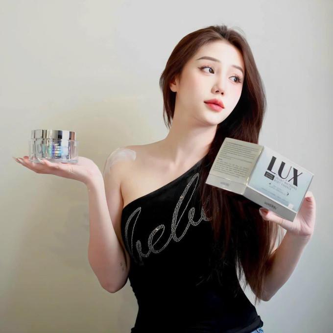 Kem body Lux dưỡng trắng được nhiều khách hàng sủw dụng