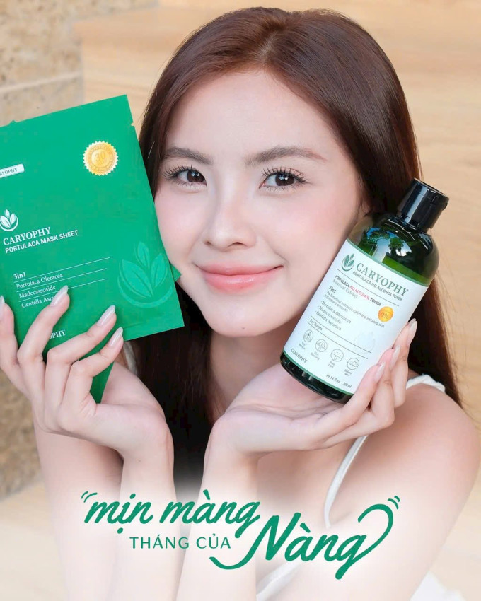 Hỗ trợ làm sạch bụi bẩn và bã nhờn còn sót lại sau khi rửa mặt